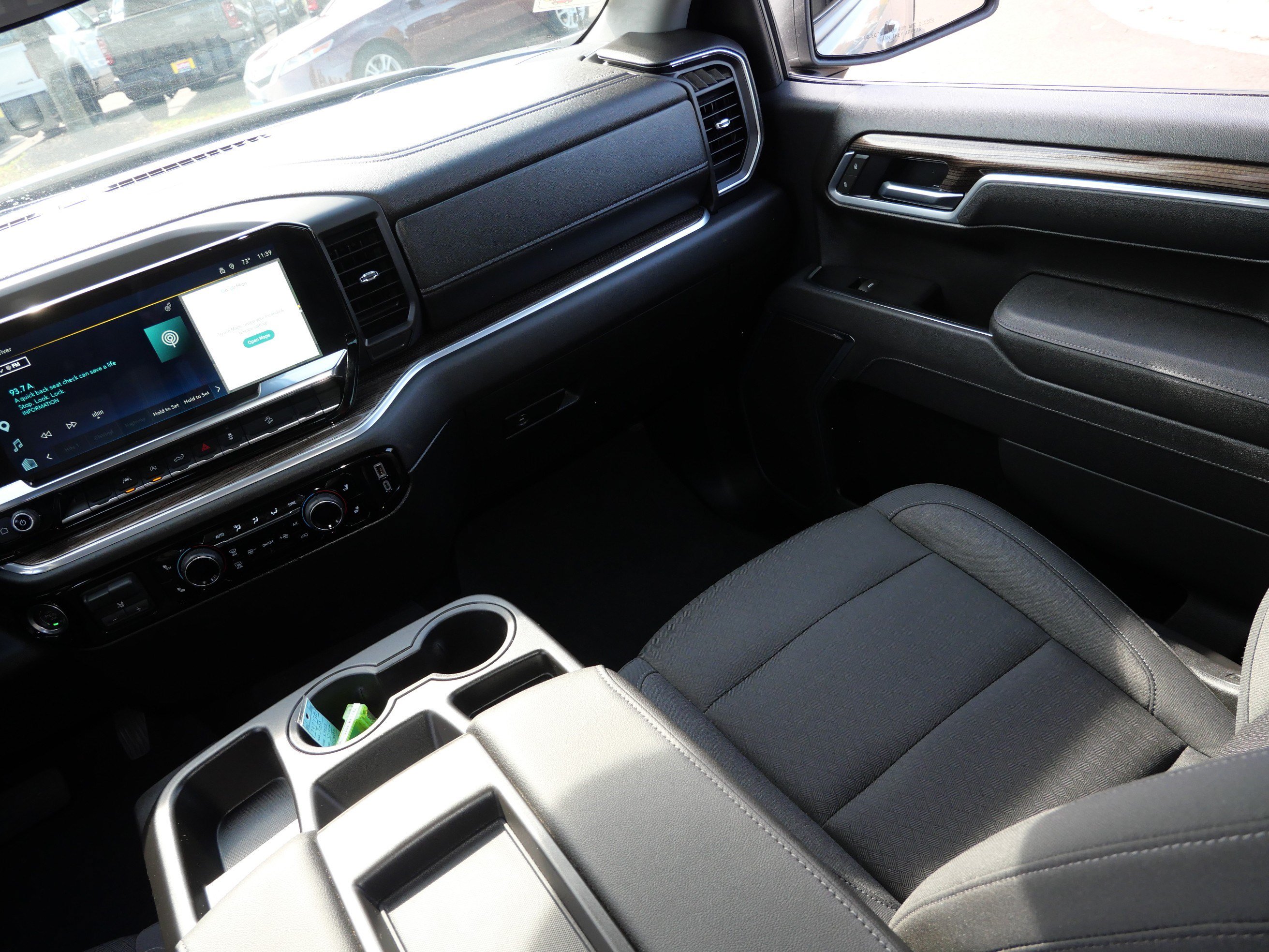 Used 2025 Chevrolet Silverado 1500 LT AWD/4WD image 11