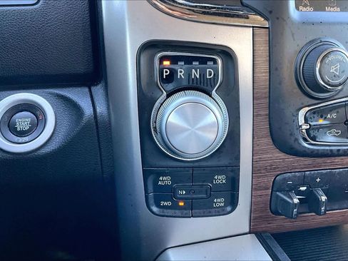 Used 2017 RAM 1500 Laramie w/ Convenience Group image 35