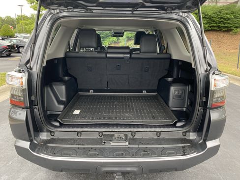 Certified 2021 Toyota 4Runner SR5 Premium w/ Moonroof Package AWD/4WD image 23