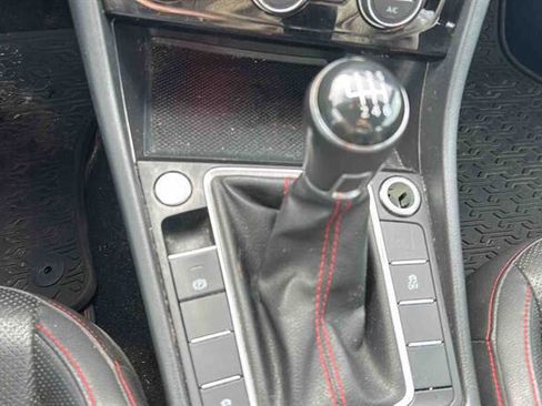 Used 2019 Volkswagen Jetta GLI image 18