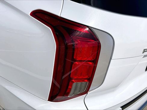 Used 2021 Hyundai Palisade Calligraphy image 29