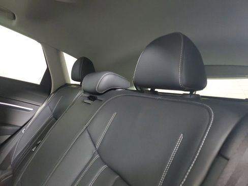 Used 2024 Audi Q8 e-tron Prestige image 12