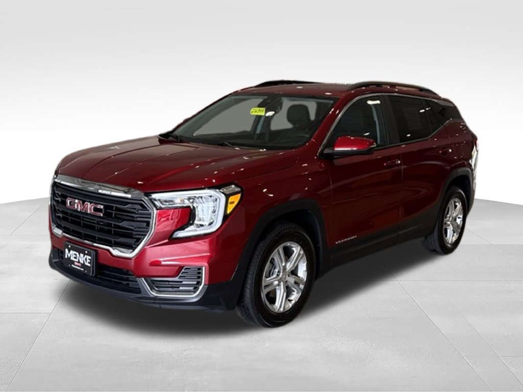 Used 2024 GMC Terrain SLE w/ Driver Convenience Package AWD/4WD image 3