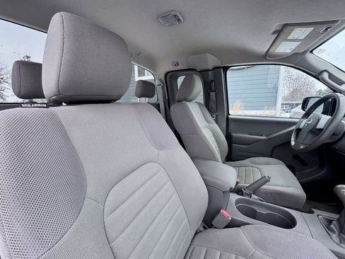 Used 2016 Nissan Frontier S image 12