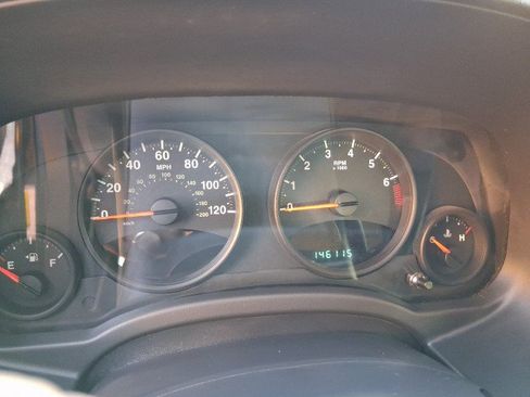 Used 2013 Jeep Compass Sport FWD image 14