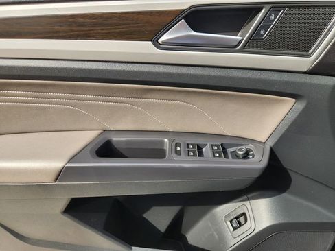 Used 2021 Volkswagen Atlas SE w/ Panoramic Sunroof Package FWD image 20
