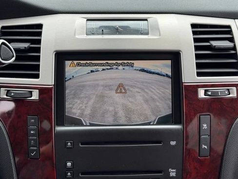 Used 2008 Cadillac Escalade EXT AWD/4WD image 4