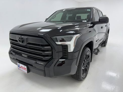 Used 2025 Toyota Tundra SR5 image 4
