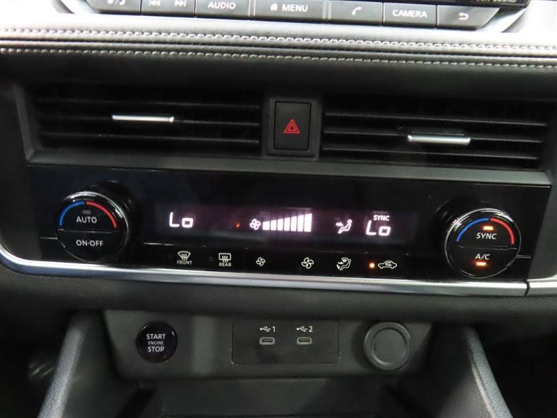 Used 2024 Nissan Rogue SV FWD image 26