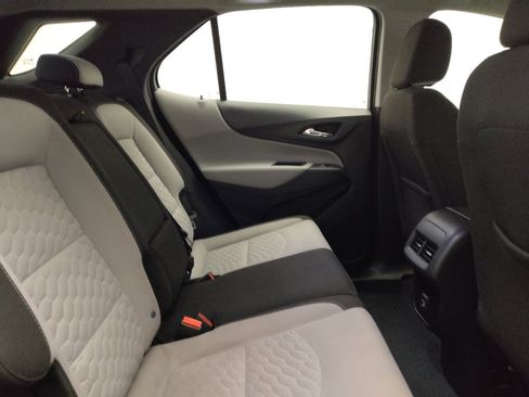 Used 2020 Chevrolet Equinox LS image 19