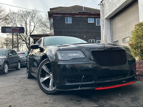 Used 2014 Chrysler 300 image 12