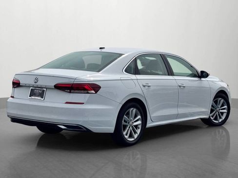 Used 2020 Volkswagen Passat 2.0T SE image 2