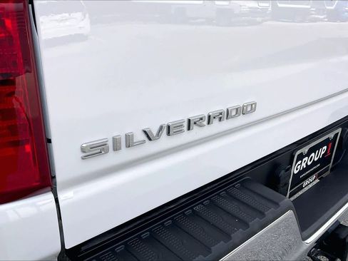 Used 2025 Chevrolet Silverado 2500 LT w/ Convenience Package image 32