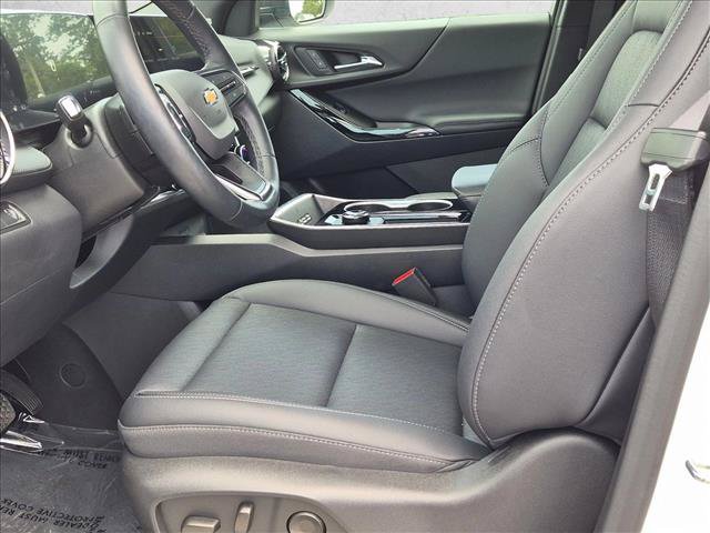Used 2026 Chevrolet Equinox LT w/ Convenience Package II FWD image 14