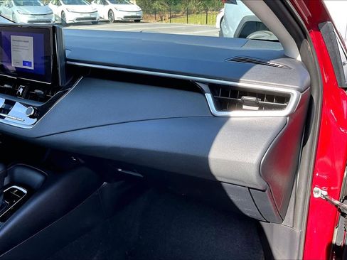 Certified 2024 Toyota Corolla LE image 17