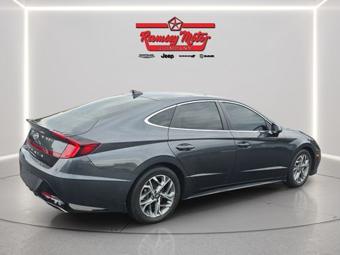Used 2023 Hyundai Sonata SEL w/ Convenience Package FWD image 5