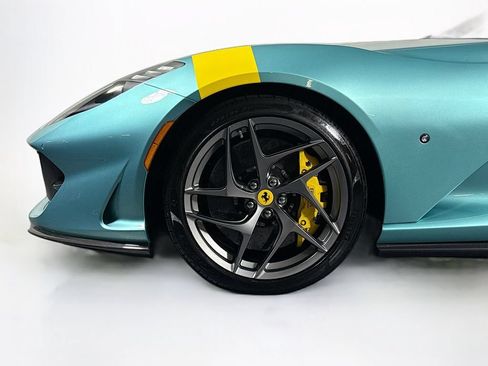 Used 2019 Ferrari 812 Superfast RWD image 28