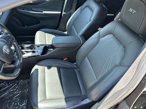Certified 2024 Buick Envista Sport Touring w/ Convenience I Package FWD image 15