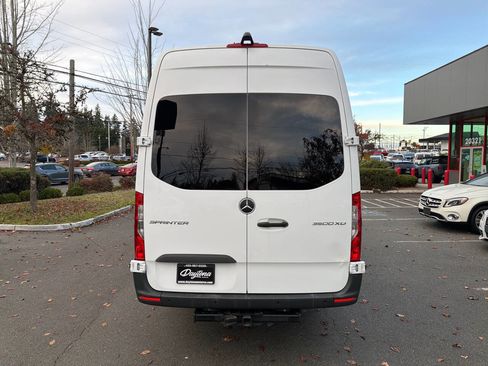 Used 2020 Mercedes-Benz Sprinter 3500 image 5