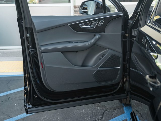 New 2026 Audi Q7 3.0T Premium Plus AWD/4WD image 11