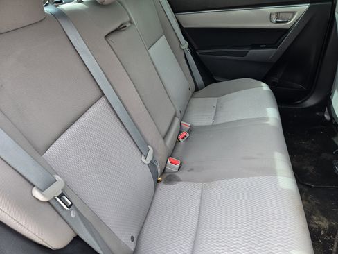 Used 2015 Toyota Corolla LE image 10