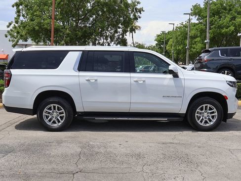 Used 2024 Chevrolet Suburban LT AWD/4WD image 19