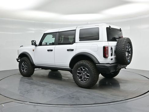 New 2025 Ford Bronco Badlands image 6