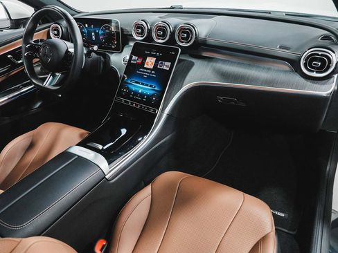 Used 2025 Mercedes-Benz CLE 300 4MATIC Coupe image 33