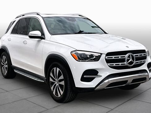 Certified 2025 Mercedes-Benz GLE 450e 4MATIC image 3