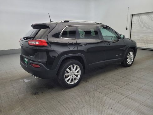 Used 2016 Jeep Cherokee Limited image 10