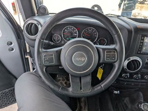 Used 2013 Jeep Wrangler Unlimited Sahara w/ Trailer Tow Group image 9