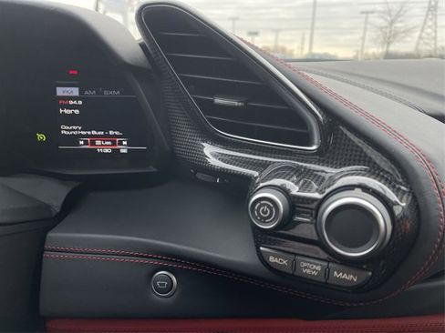 Used 2018 Ferrari 488 GTB image 15