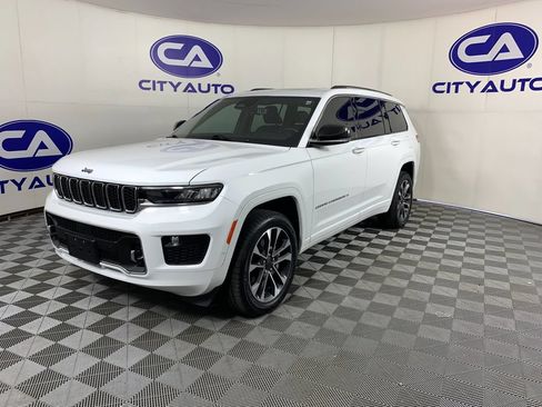 Used 2022 Jeep Grand Cherokee L Overland w/ Luxury Tech Group IV RWD image 7