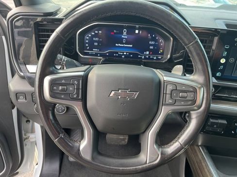 Used 2022 Chevrolet Silverado 1500 LT Trail Boss w/ Convenience Package II image 19