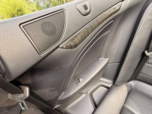 Used 2016 Mercedes-Benz E 400 Cabriolet image 27
