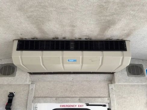 Used 2013 Ford E-350 and Econoline 350 Super Duty w/ Shuttle Bus Prep Pkg RWD image 34
