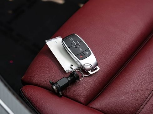 Used 2022 Mercedes-Benz GLC 43 AMG 4MATIC image 68