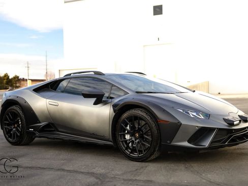 Used 2024 Lamborghini Huracan Sterrato AWD/4WD image 37