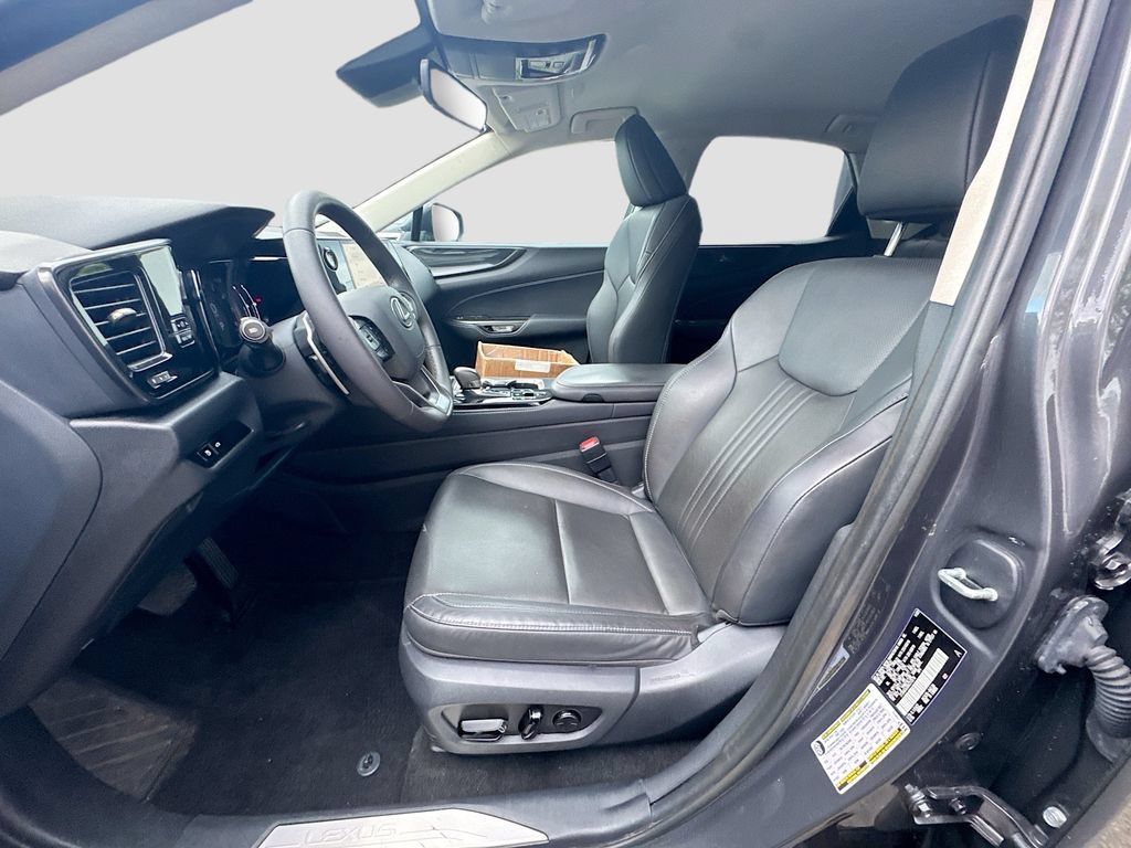 Used 2024 Lexus NX 250 FWD w/ Towing Package (2000 Lbs) image 21