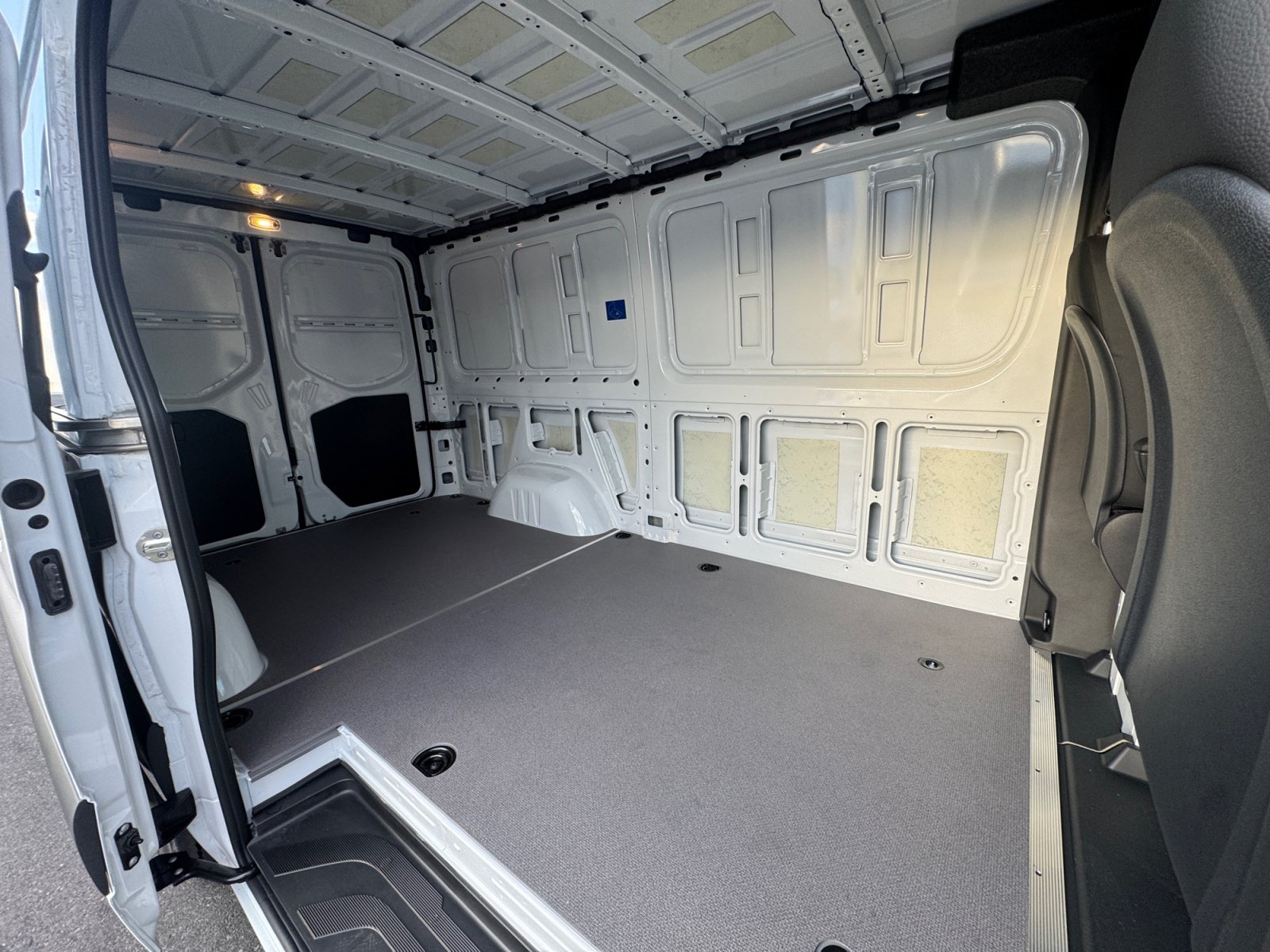 New 2025 Mercedes-Benz Sprinter 2500 image 14