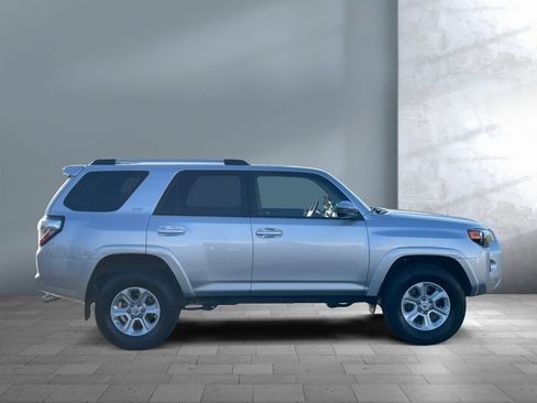 Used 2019 Toyota 4Runner SR5 image 7