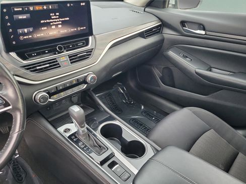 Certified 2024 Nissan Altima 2.5 SV w/ SV Premium Package image 32