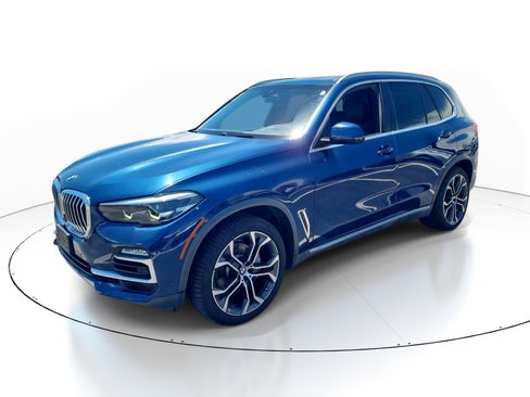 Used 2021 BMW X5 sDrive40i w/ Convenience Package RWD image 3