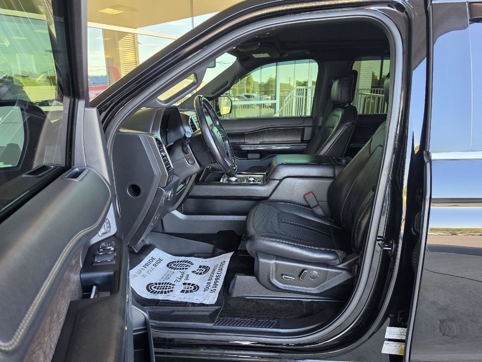 Used 2018 Ford Expedition Limited AWD/4WD image 10