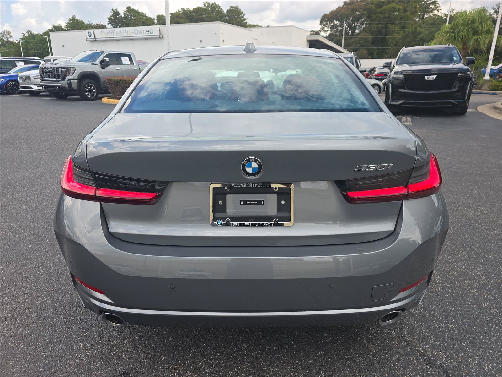 Used 2026 BMW 330i Sedan RWD image 3