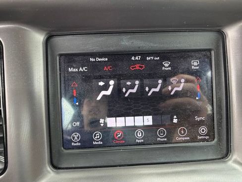Used 2022 Dodge Charger SXT w/ Blacktop Package RWD image 18