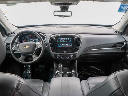 Used 2018 Chevrolet Traverse Premier image 16