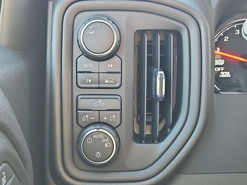 Certified 2024 Chevrolet Silverado 1500 Custom AWD/4WD image 22