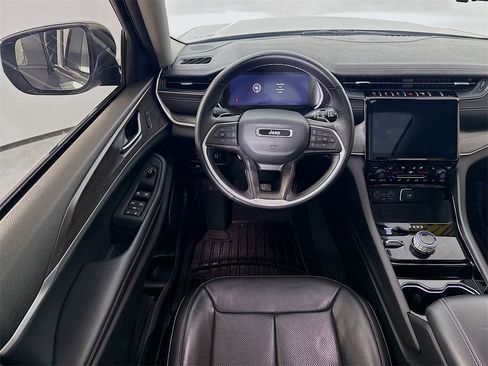 Used 2022 Jeep Grand Cherokee L Limited w/ Luxury Tech Group II image 26