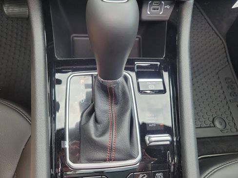 New 2026 Jeep Compass Trailhawk AWD/4WD image 35